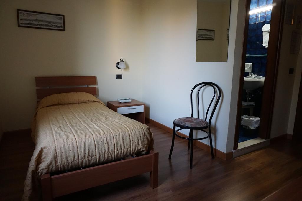 Hotel Siros Verona Habitación foto